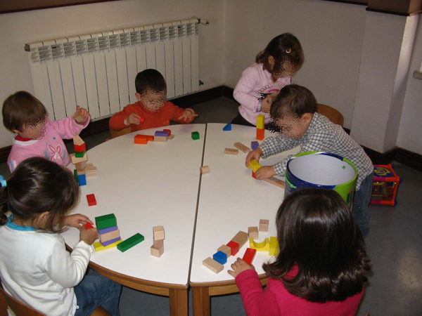 CRECHE05.jpg