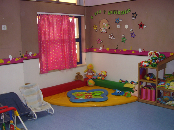 CRECHE08.jpg