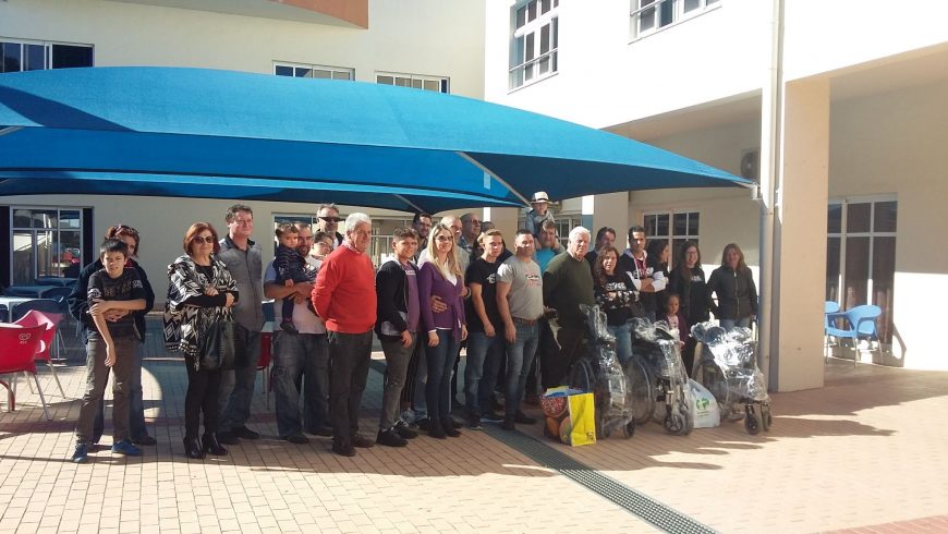 Celicas Clube Português doa cadeiras de rodas